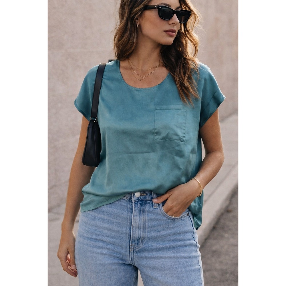 BB Dakota Satin Blouse Top Teal Blue Short Sleeve Pocket Boxy Size M